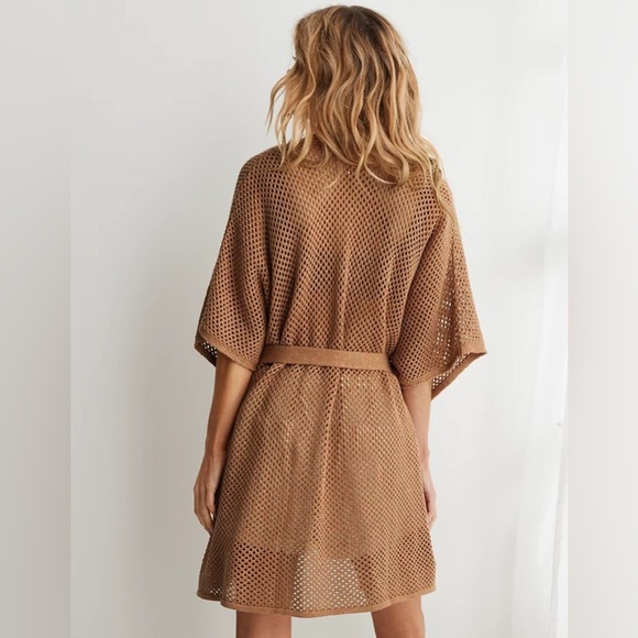 AERIE • METALLIC CROCHET CAPE • ONLINE EXCLUSIVE - Picture 2 of 8